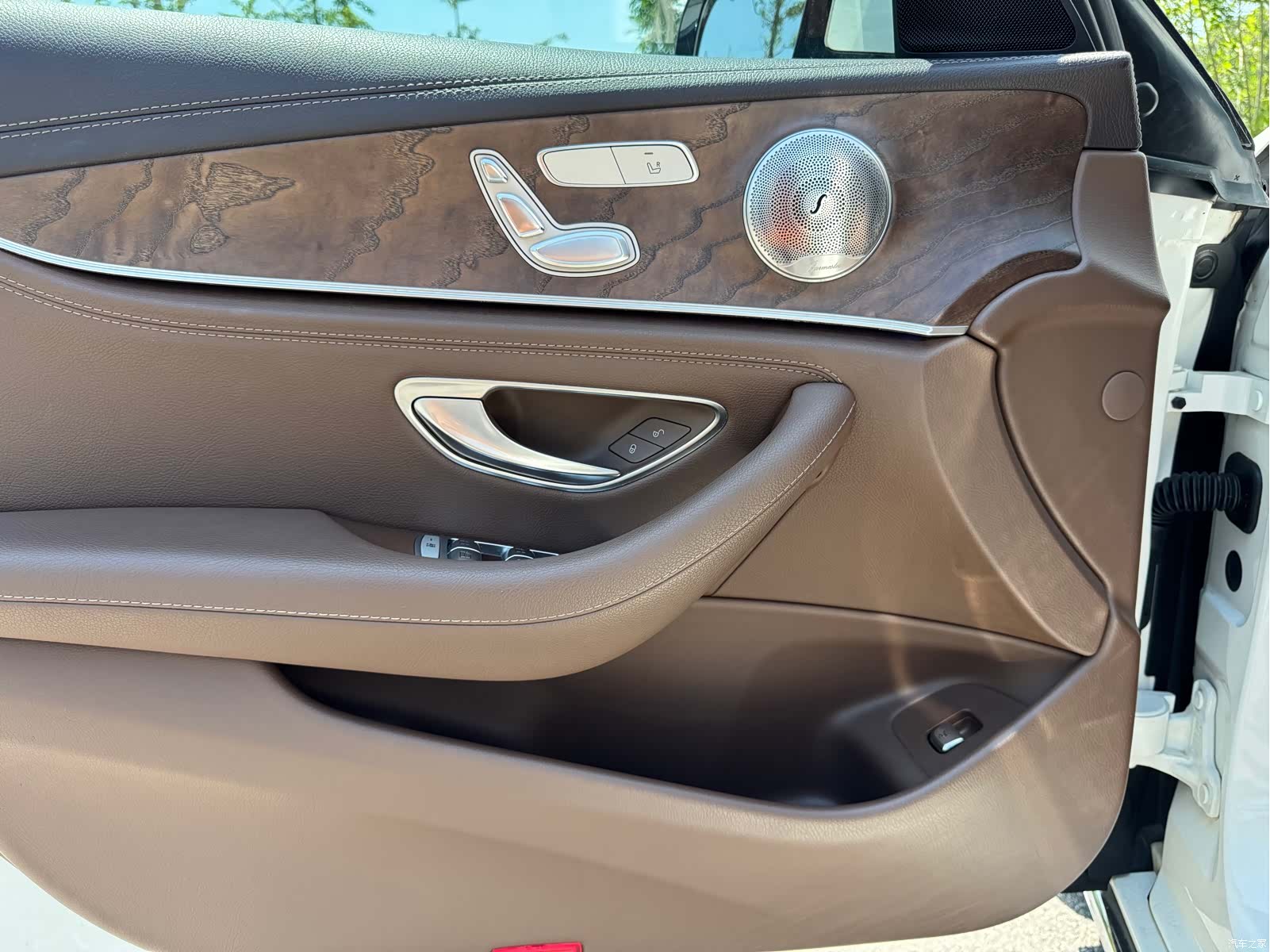 Mercedes-Benz E-Class, 2019 7