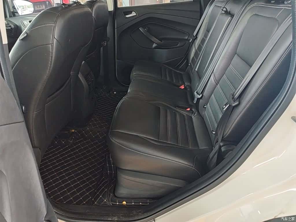 Ford Kuga, 2019 17
