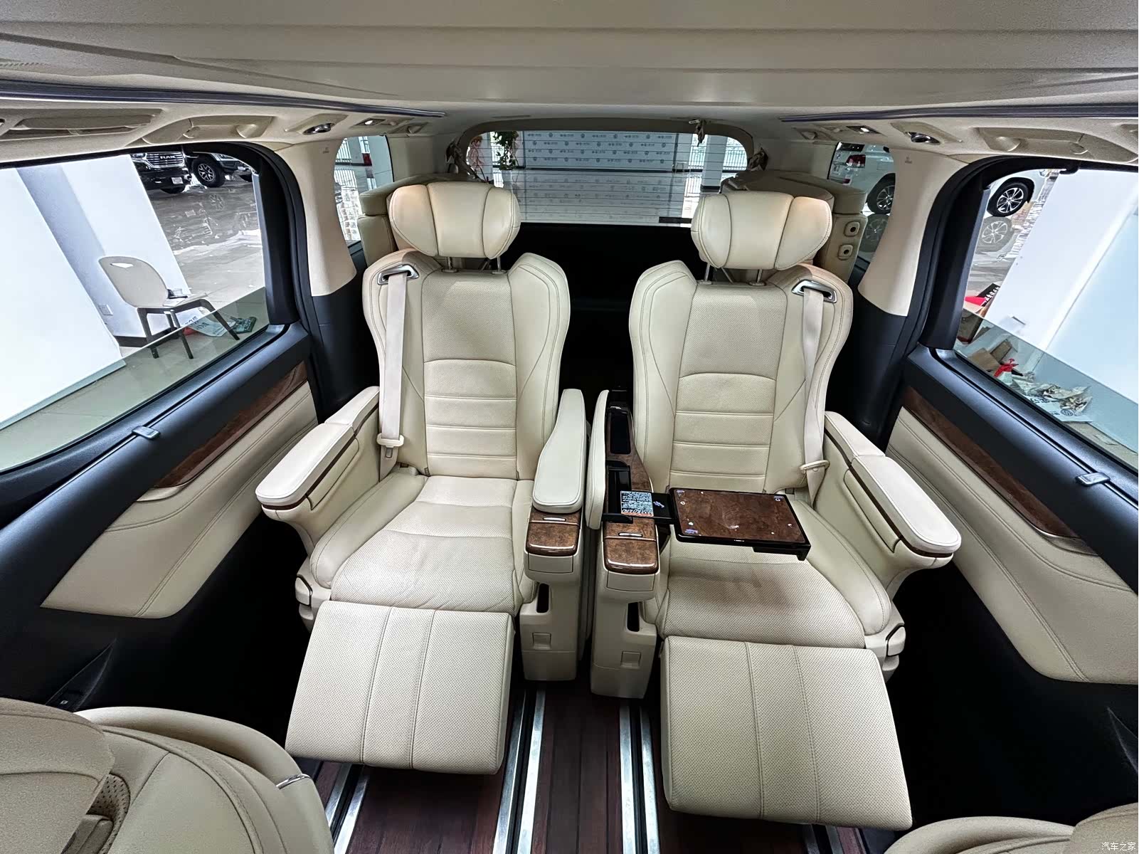 Toyota Alphard, 2015 20
