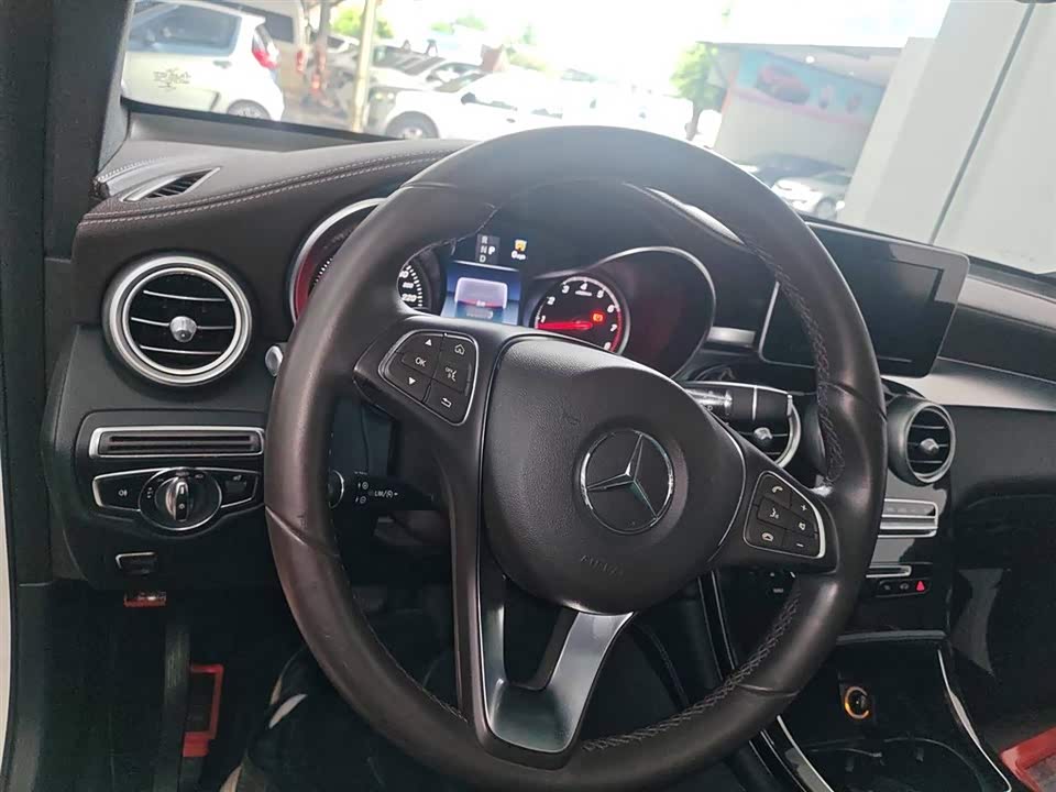 Mercedes-Benz GLC Mercedes-Benz GLC