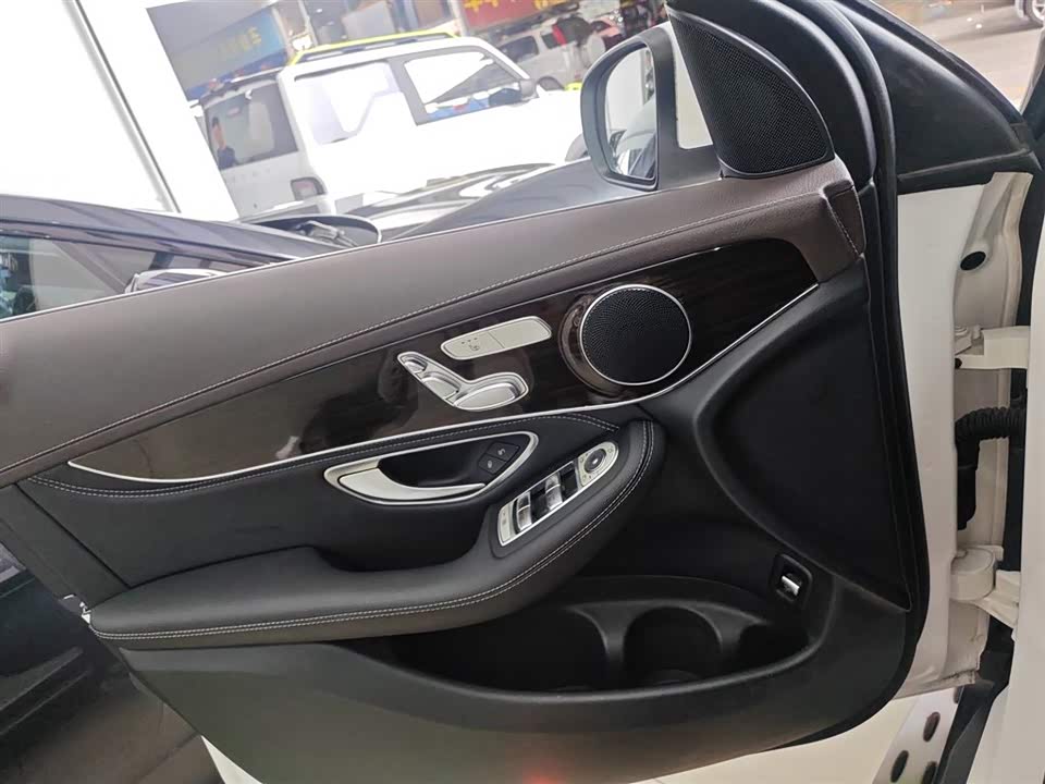 Mercedes-Benz GLC Mercedes-Benz GLC