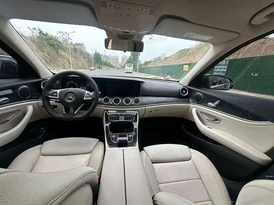 Mercedes-Benz E-class Mercedes-Benz E-class