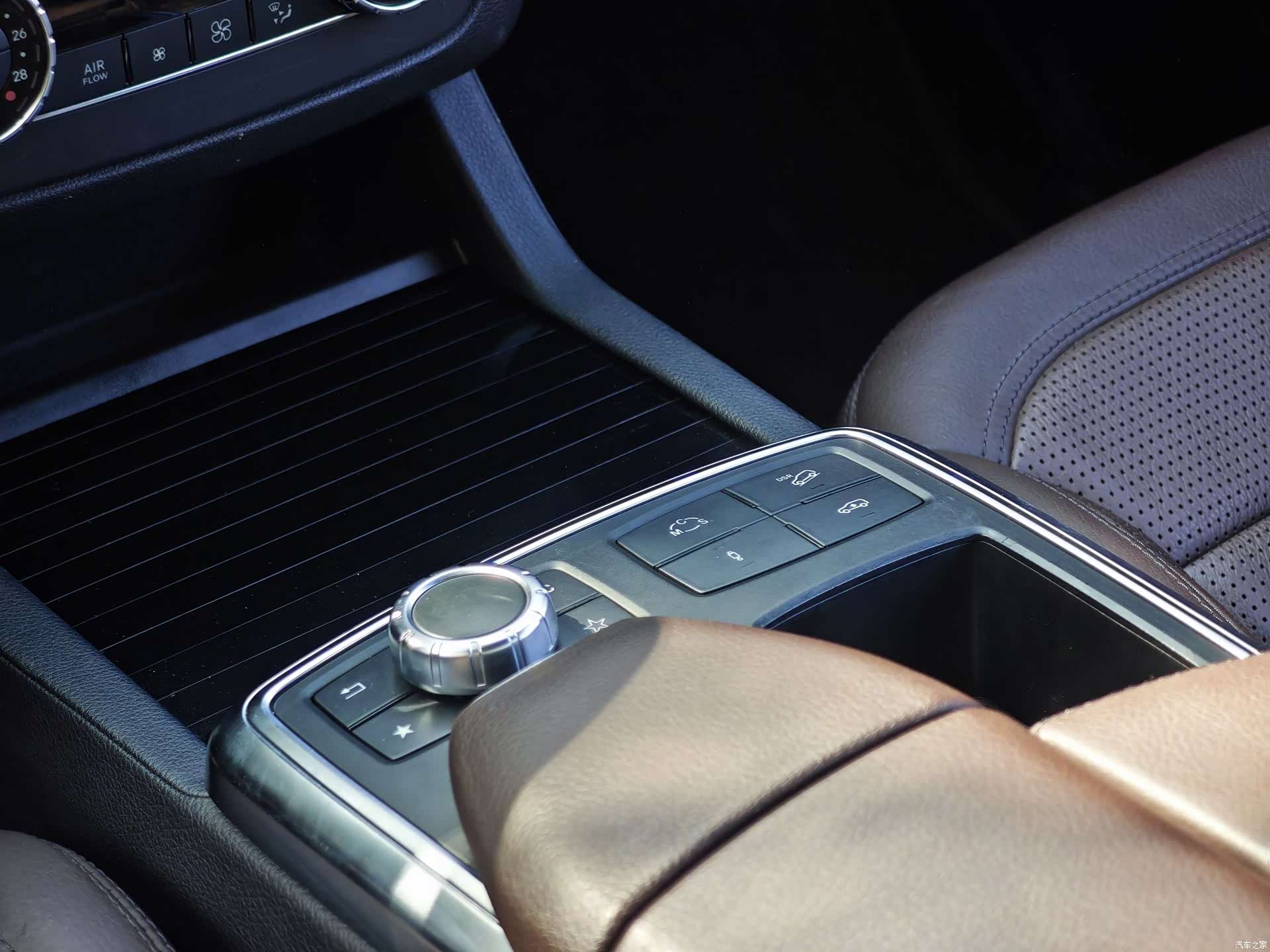 Mercedes-Benz M-Class AMG, 2014 11