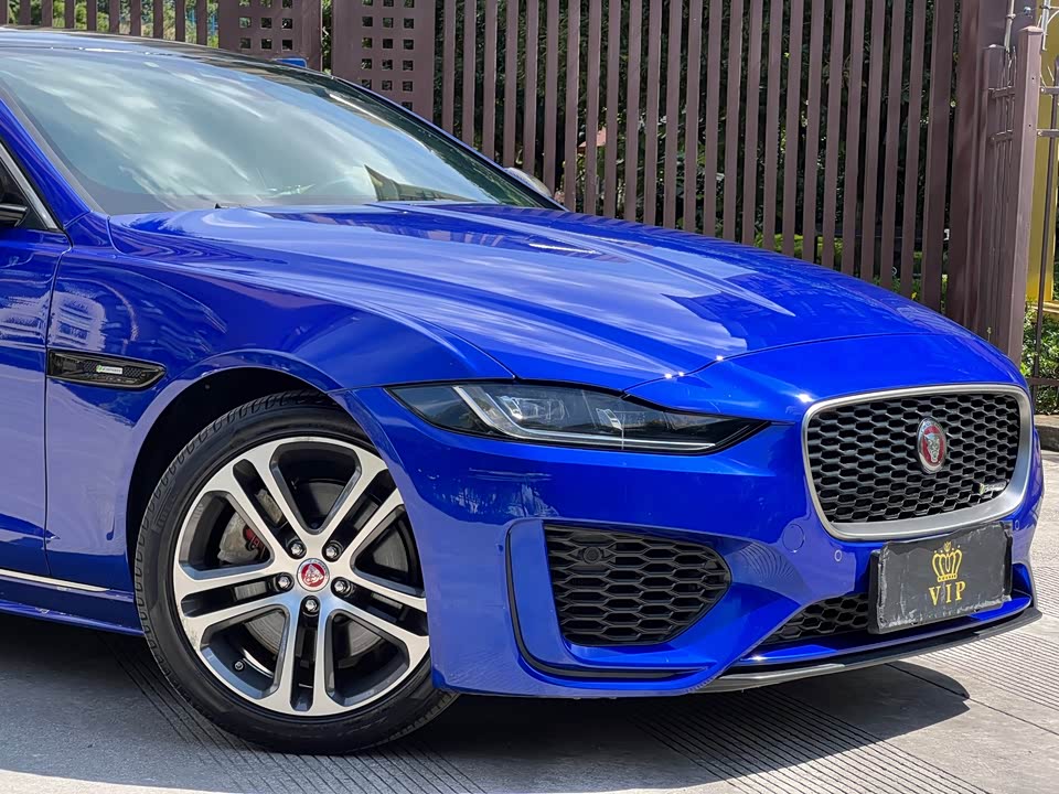 Jaguar XEL Jaguar XEL