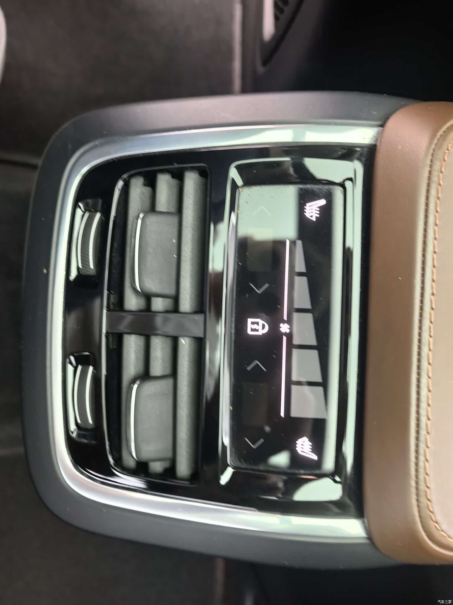 Volvo V90, 2018 14