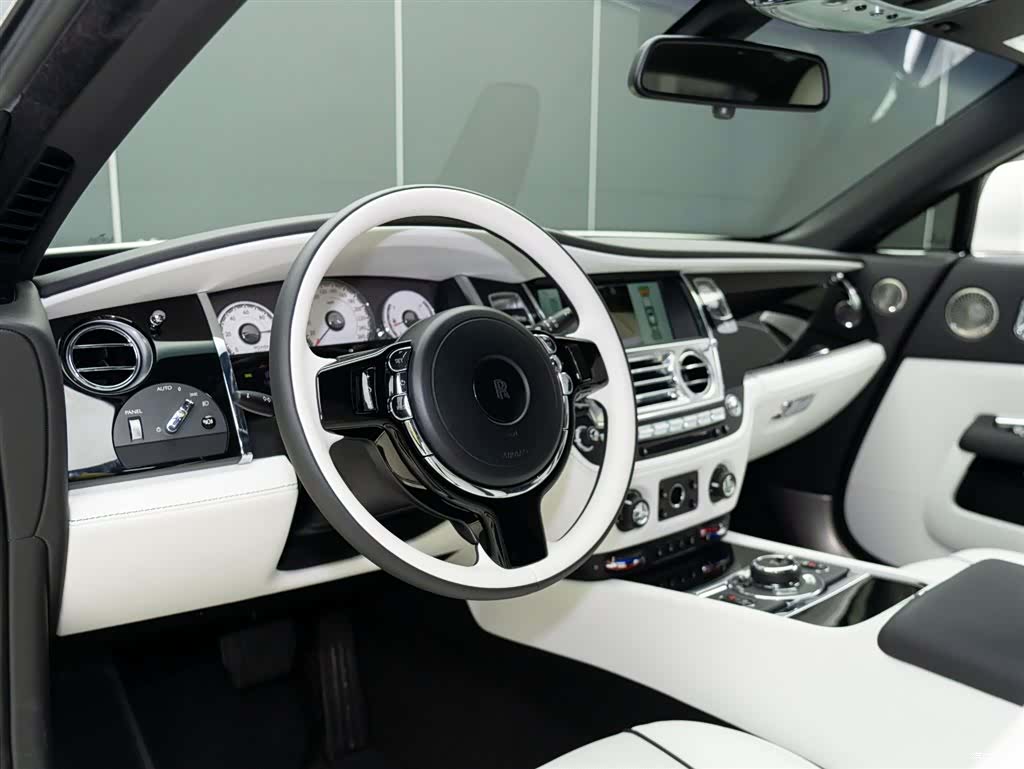 Rolls-Royce Wraith, 2017 10