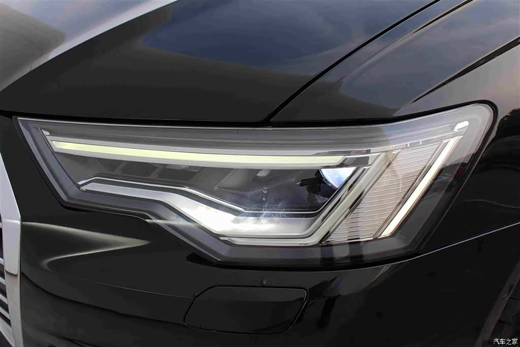 Audi A6L, 2021 11