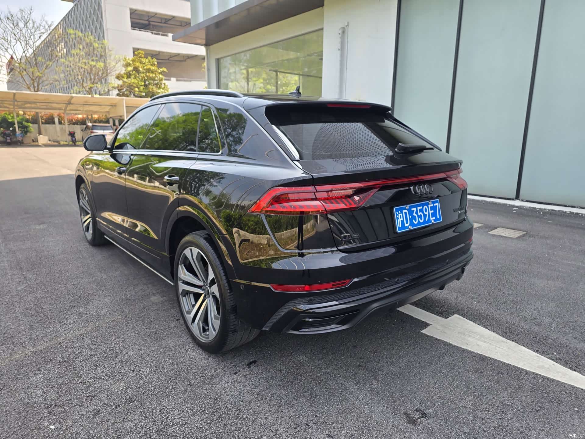 Audi Q8, 2021 16