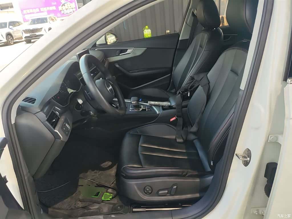 Audi A4L, 2019 15
