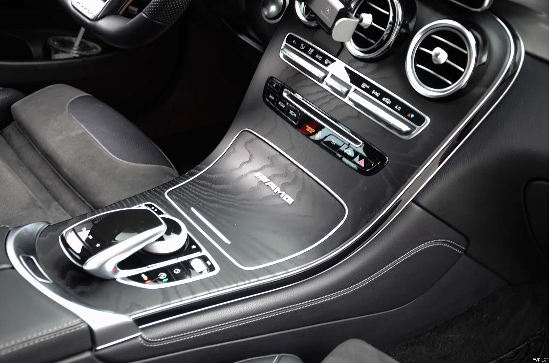 Mercedes-Benz GLC, 2020 18