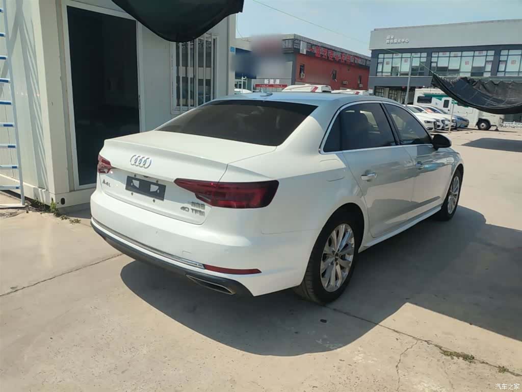 Audi A4L, 2019 7