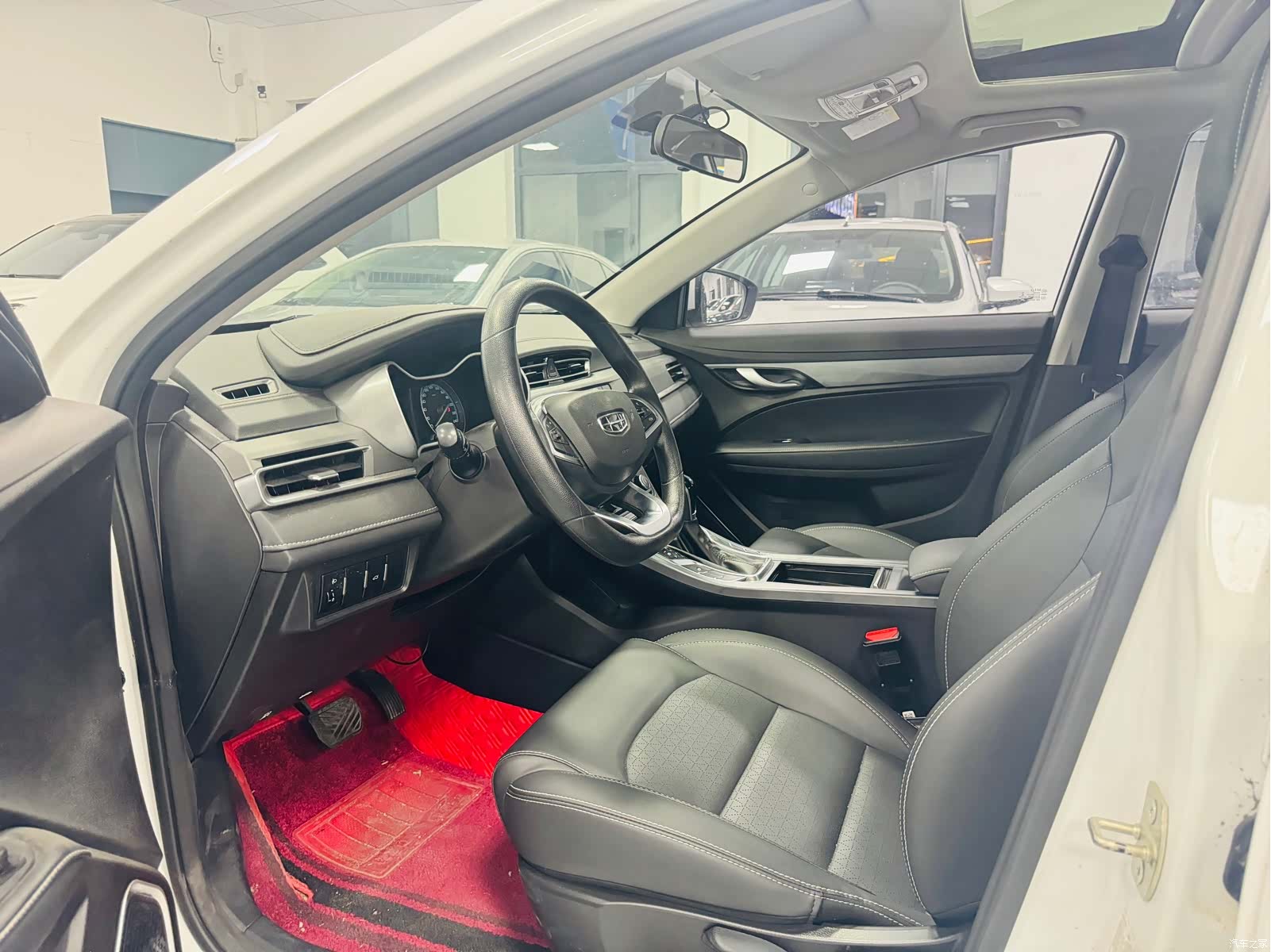 Geely Emgrand, 2021 4