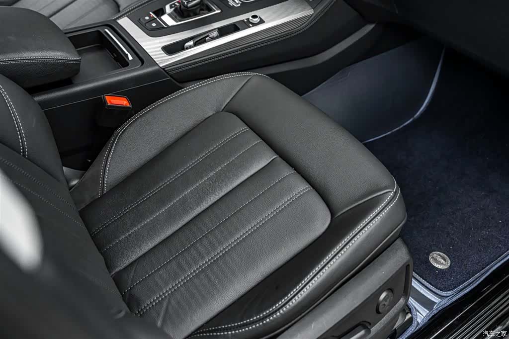 Audi Q5L, 2021 16
