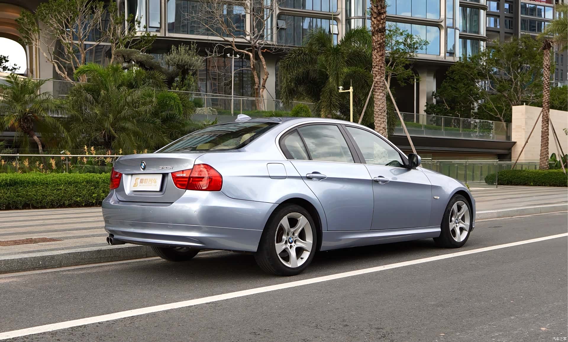 BMW 3 Series, 2011 13