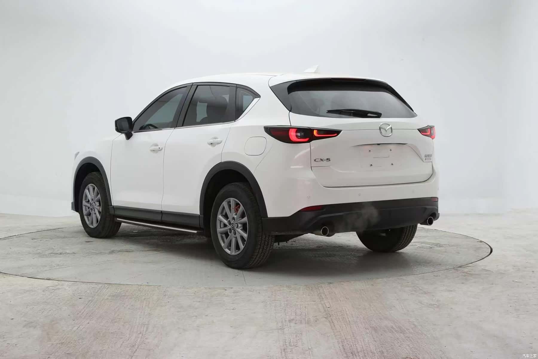 Mazda CX-5, 2023 все фото