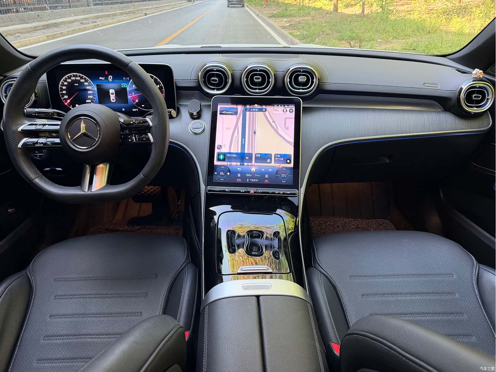Mercedes-Benz C-Class, 2023 11