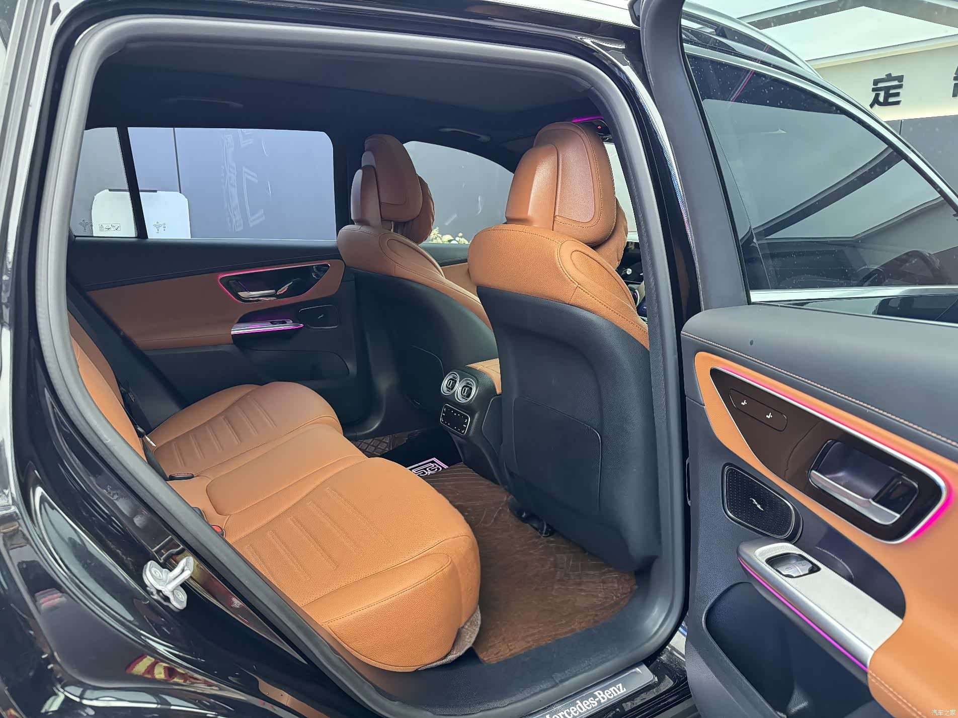Mercedes-Benz GLC, 2024 10