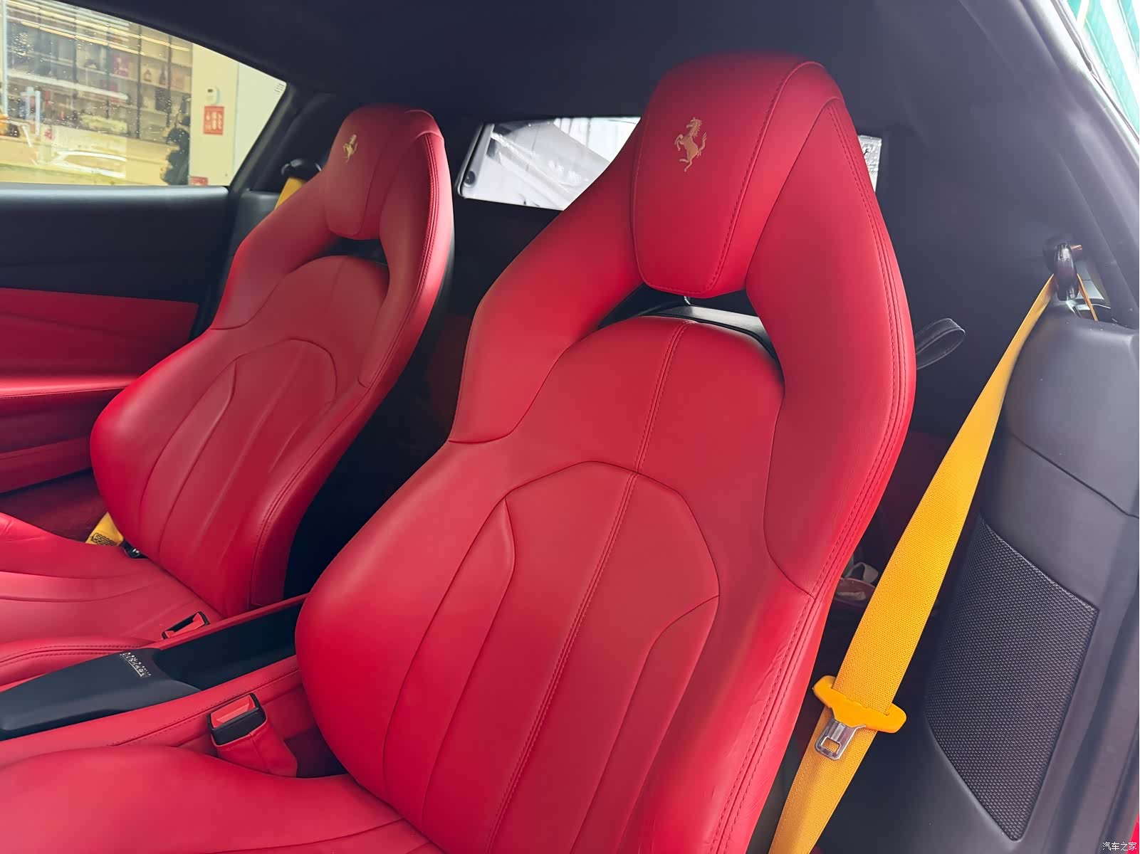 Ferrari F8, 2021 6