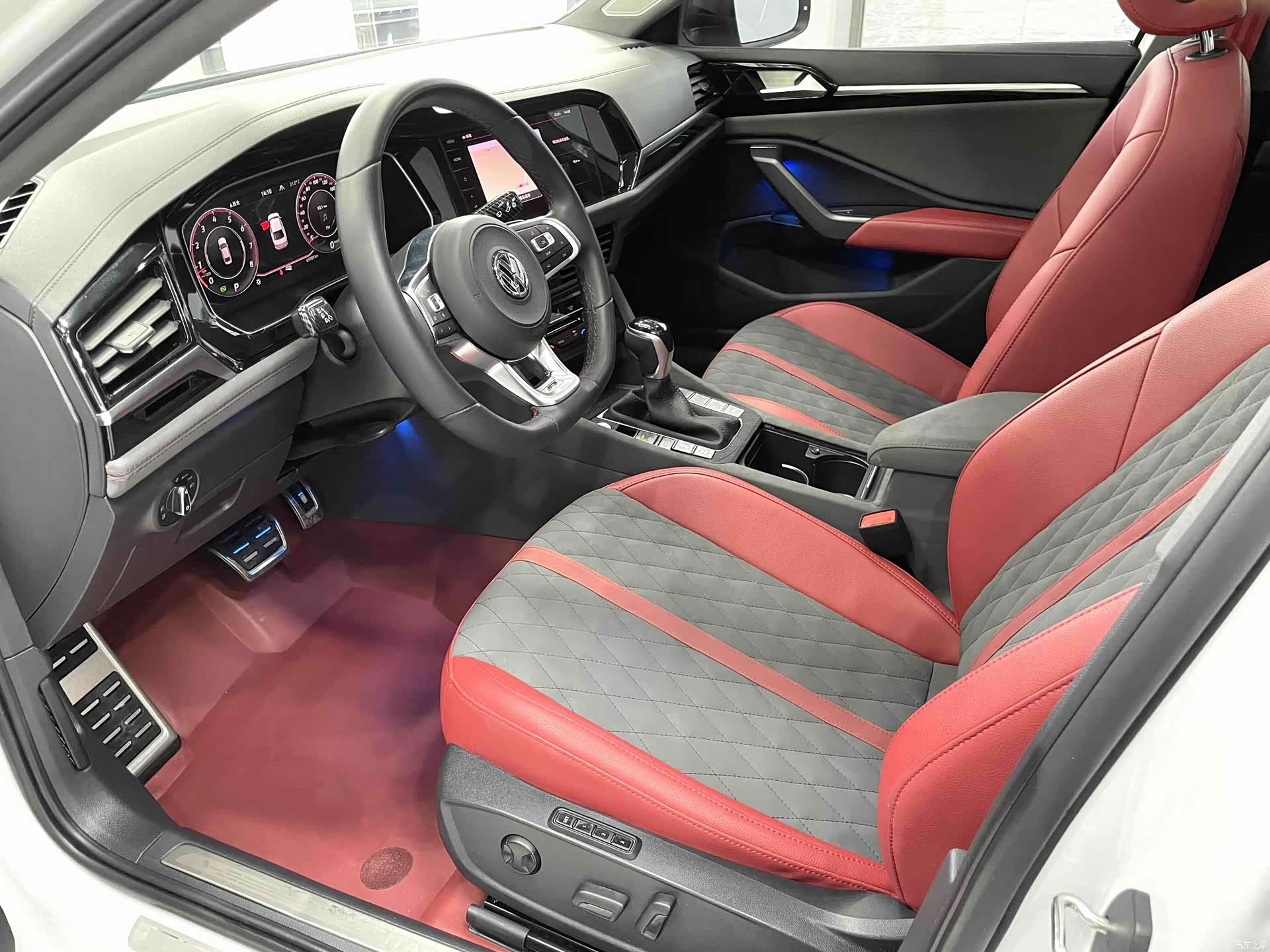 Volkswagen Sagitar, 2022 7
