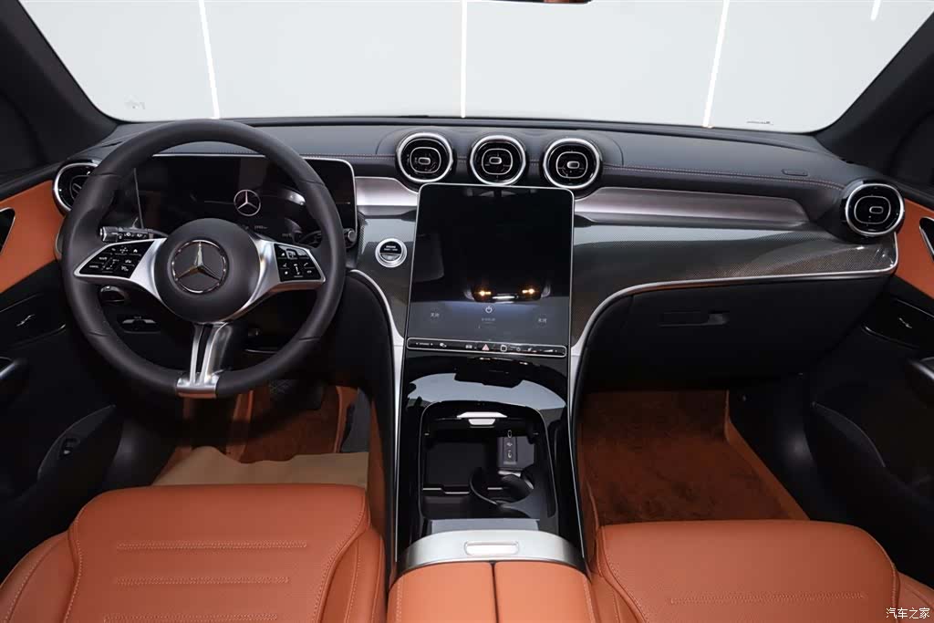 Mercedes-Benz GLC, 2025 18