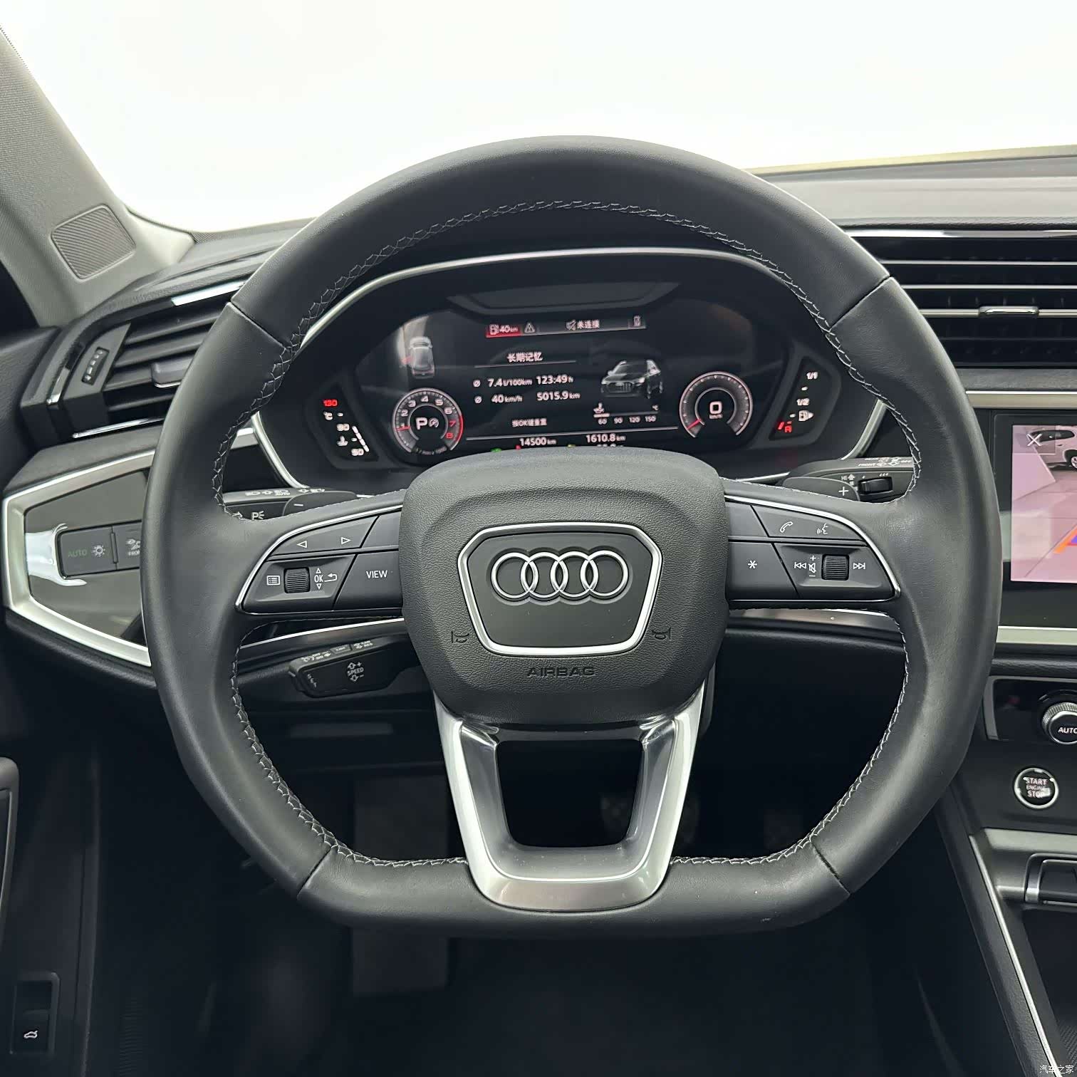 Audi Q3, 2023 12