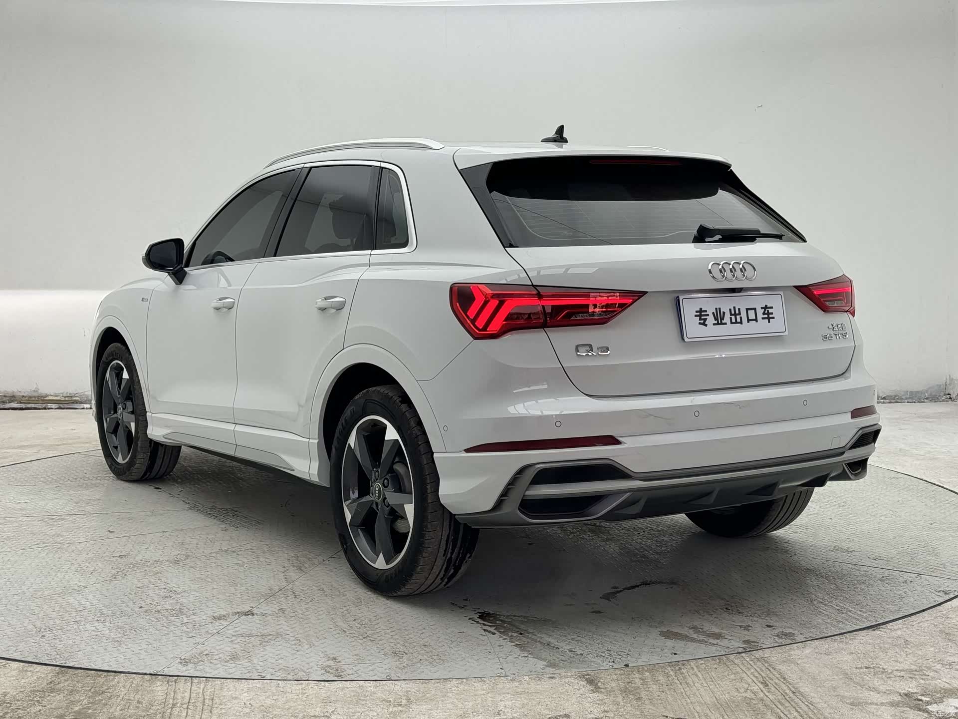 Audi Q3, 2023 8