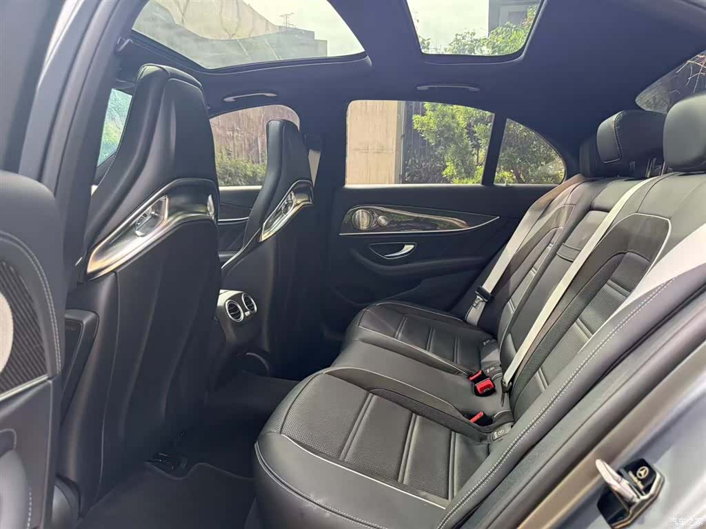 Mercedes-Benz E-Class, 2021 10