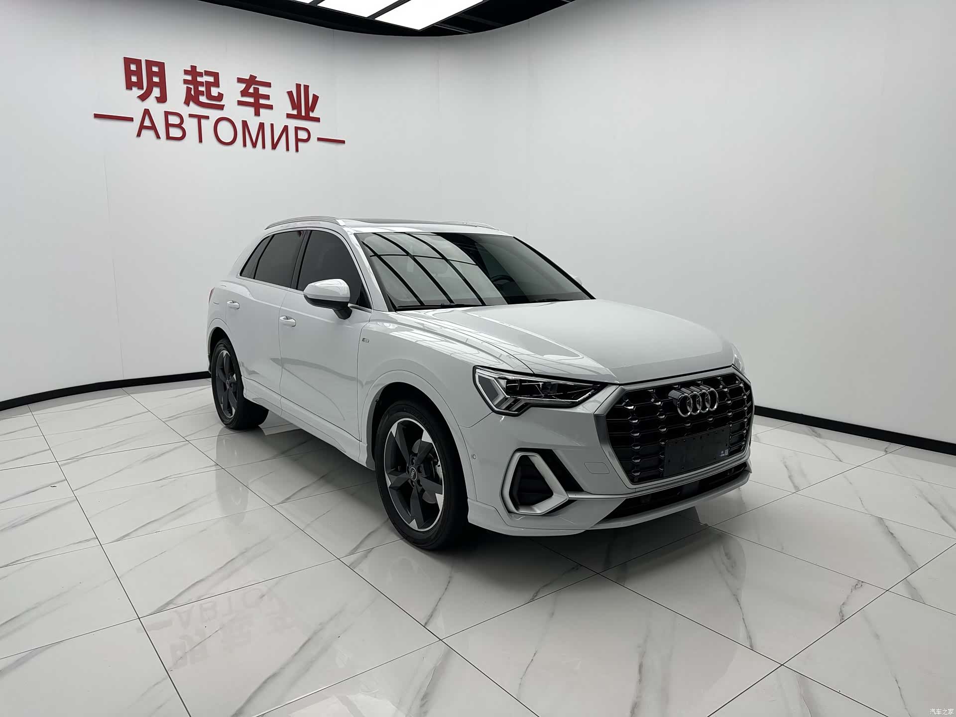 Audi Q3, 2022 3