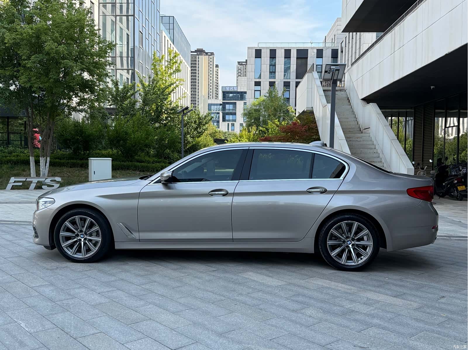 BMW 5 Series, 2017 3