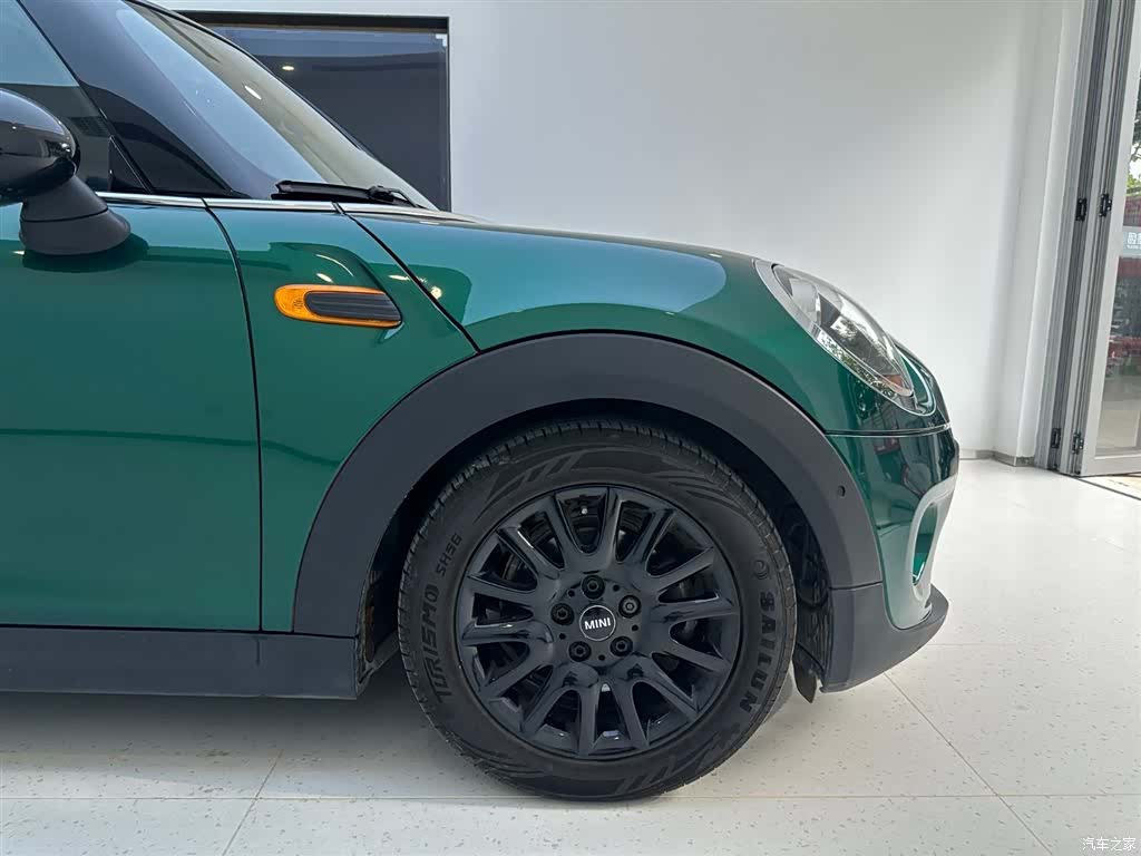 Mini ONE, 2019 8