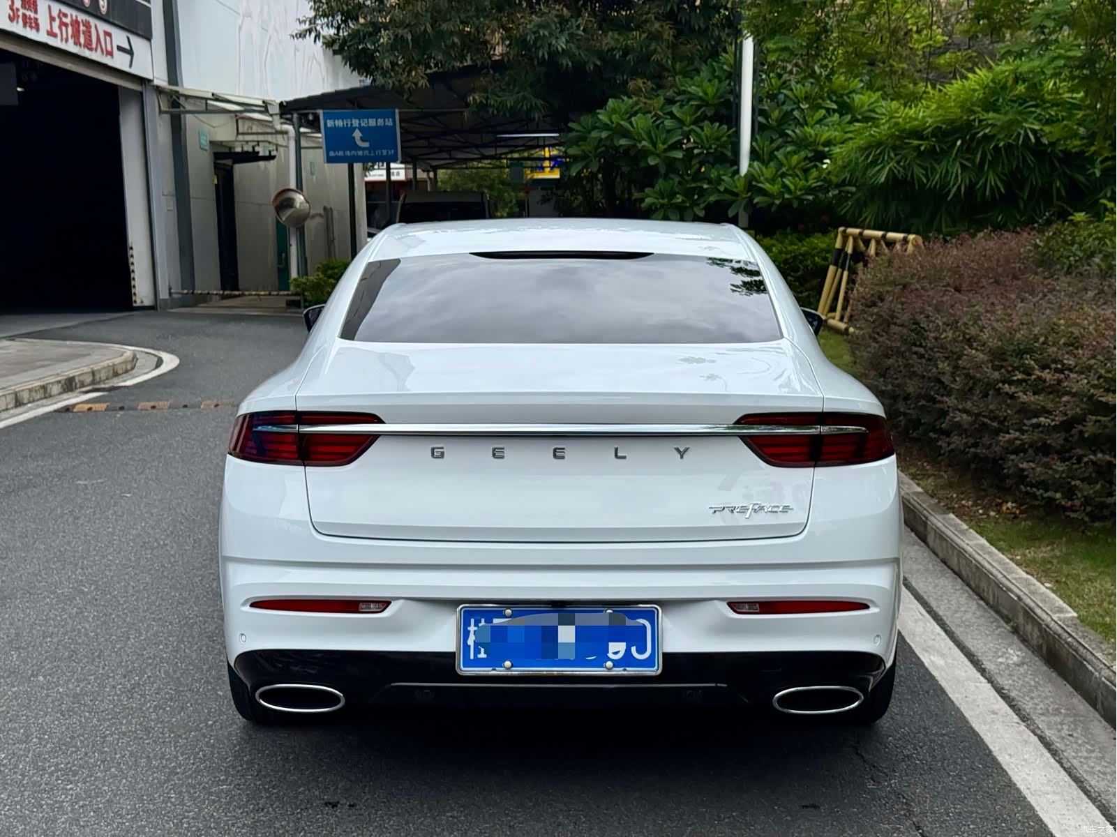 Geely Preface, 2022 все фото