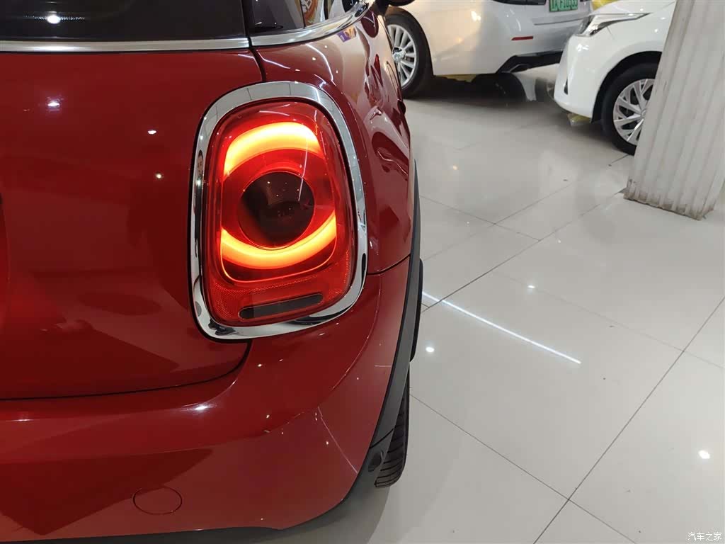 Mini ONE, 2019 24