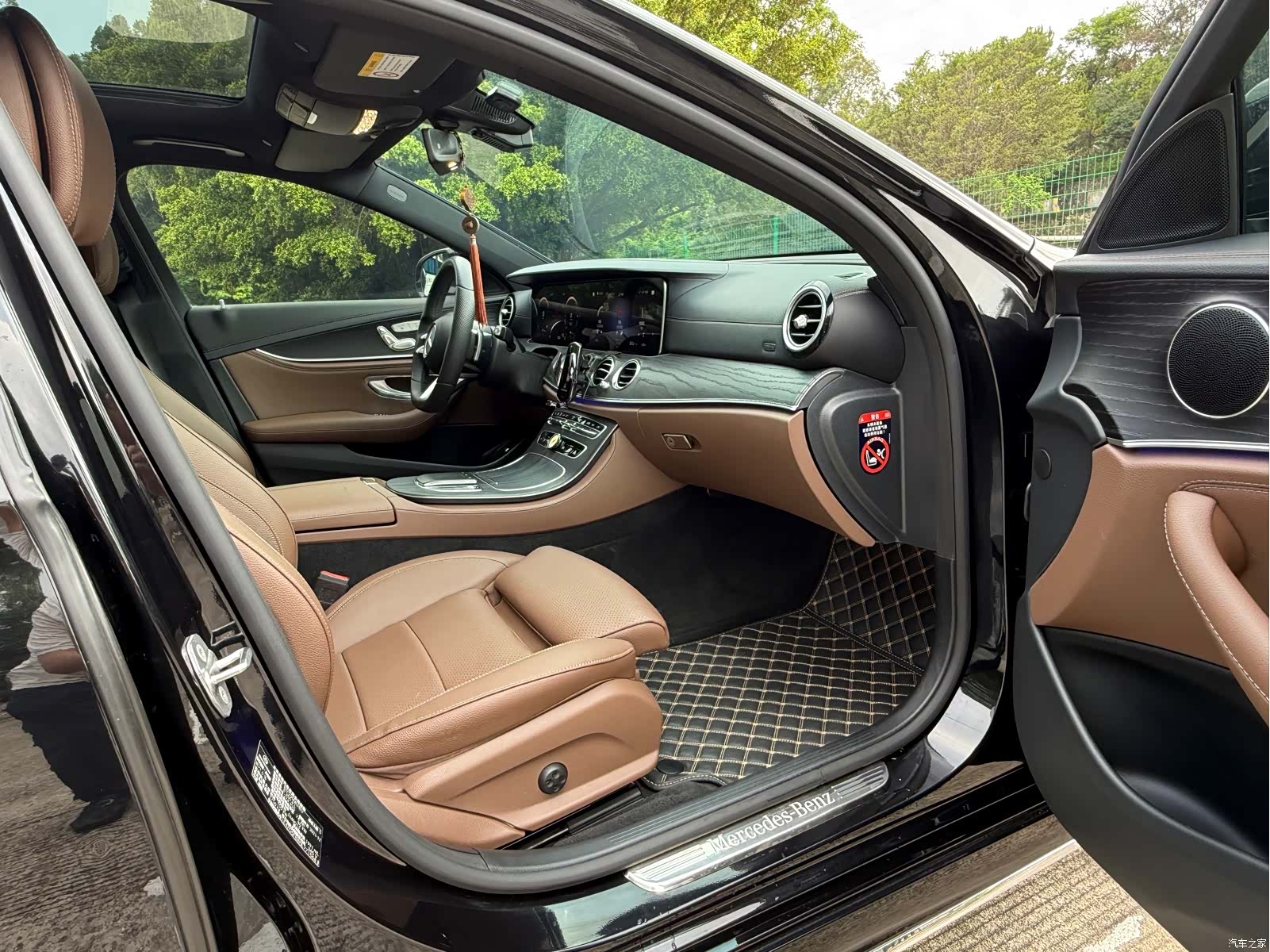 Mercedes-Benz E-Class, 2022 9
