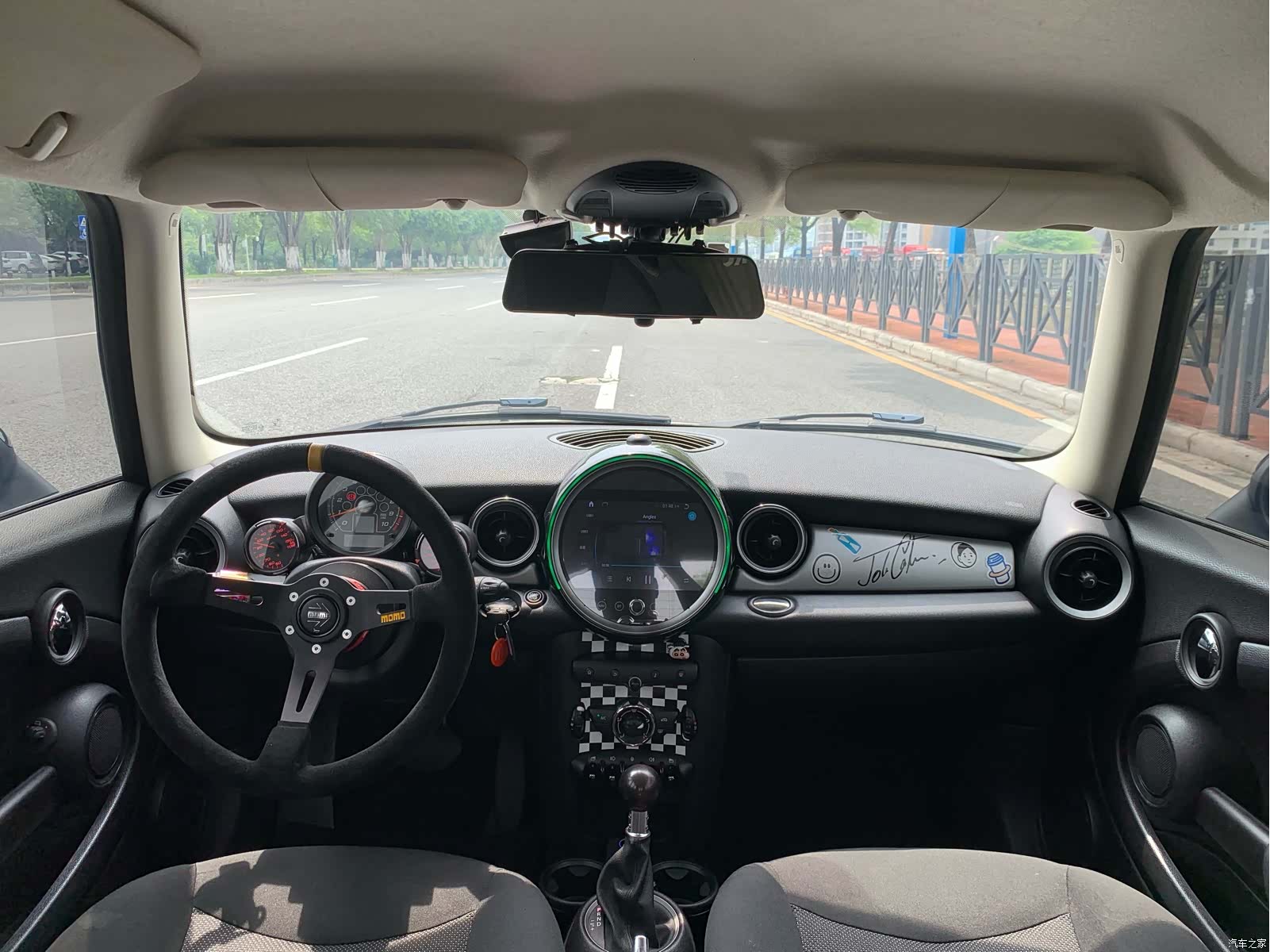 Mini ONE, 2013 25