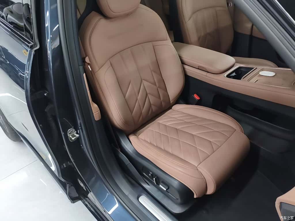 NIO ES6, 2025 25
