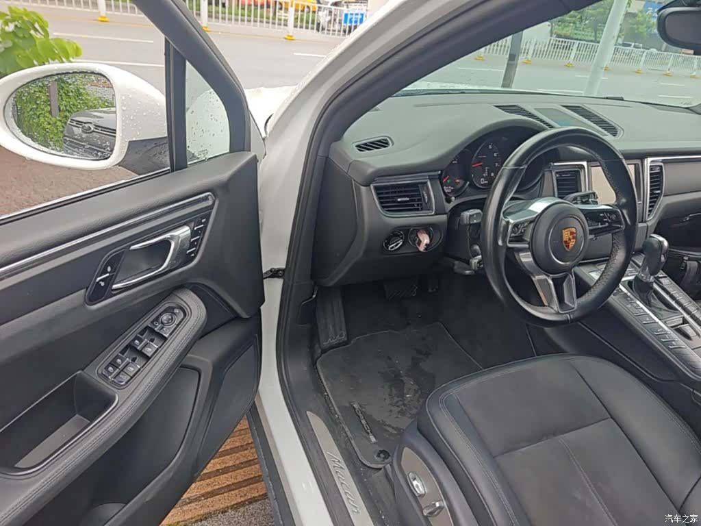 Porsche Macan, 2015 16