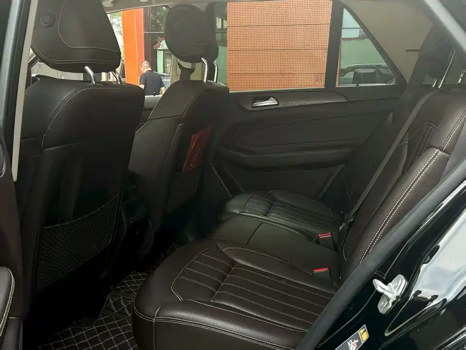 Mercedes-Benz GLE Mercedes-Benz GLE