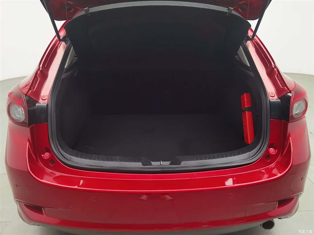 Mazda Mazda3, 2018 16