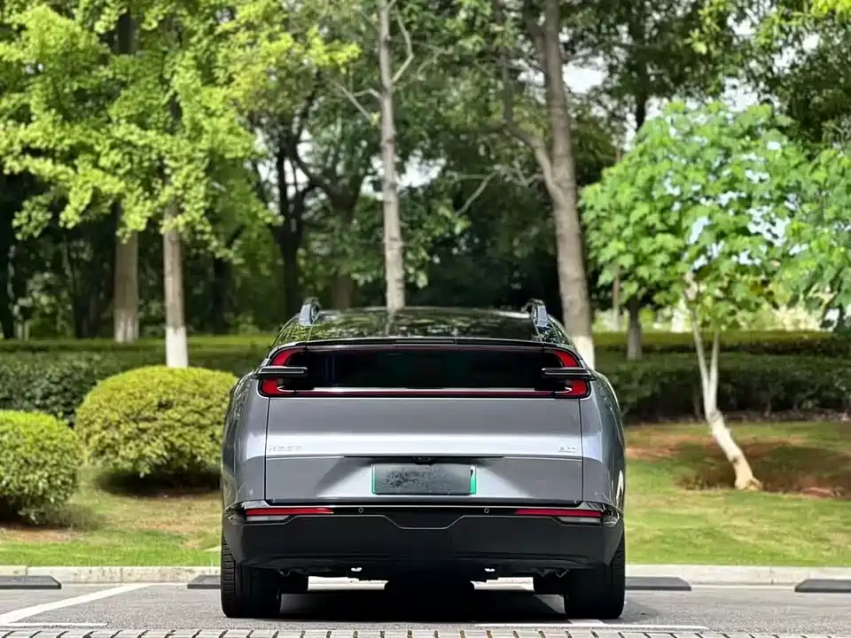 Changan E07