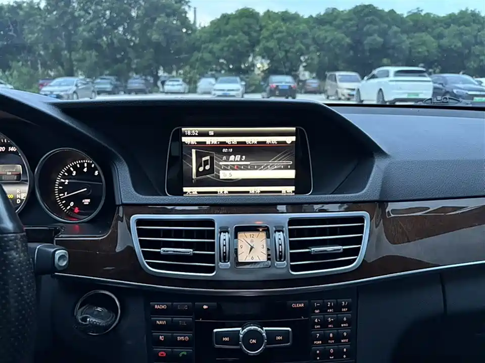 Mercedes-Benz E-class Mercedes-Benz E-class