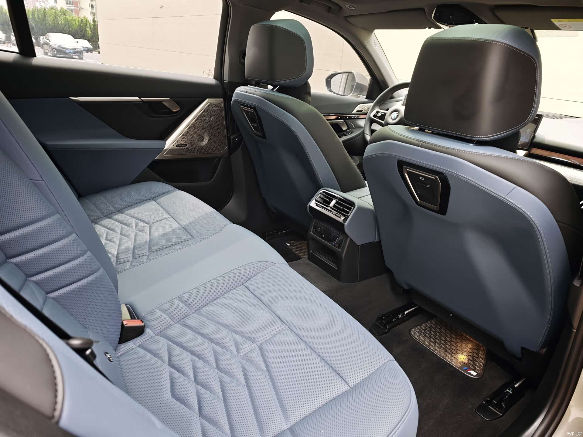 BMW 5 Series, 2024 16