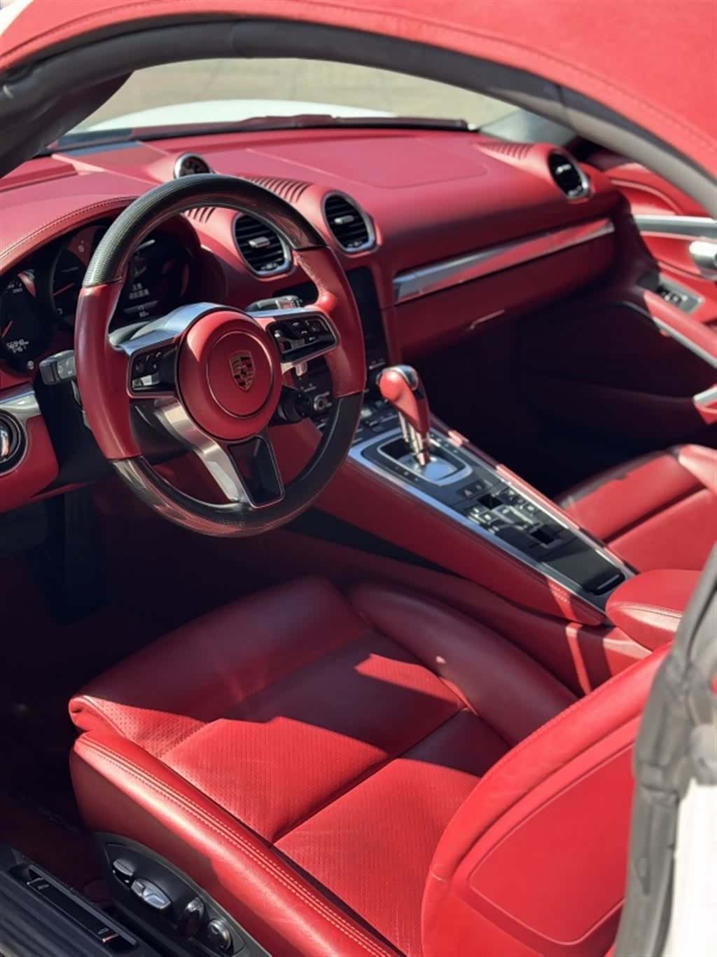 Porsche Boxster, 2021 все фото