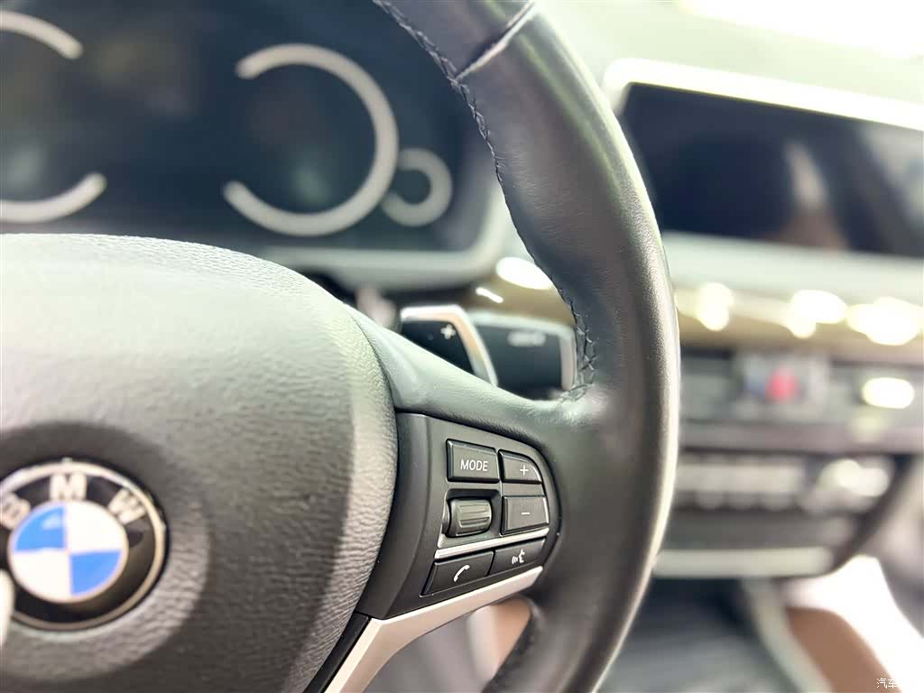 BMW X6, 2015 12