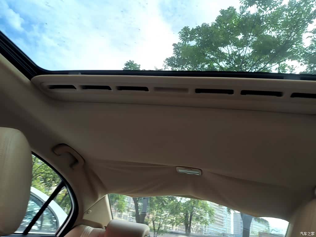 Roewe 350, 2014 18