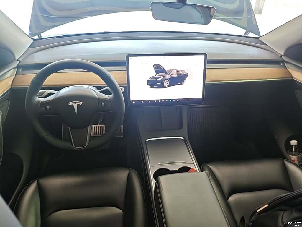 Tesla Model Y, 2022 10