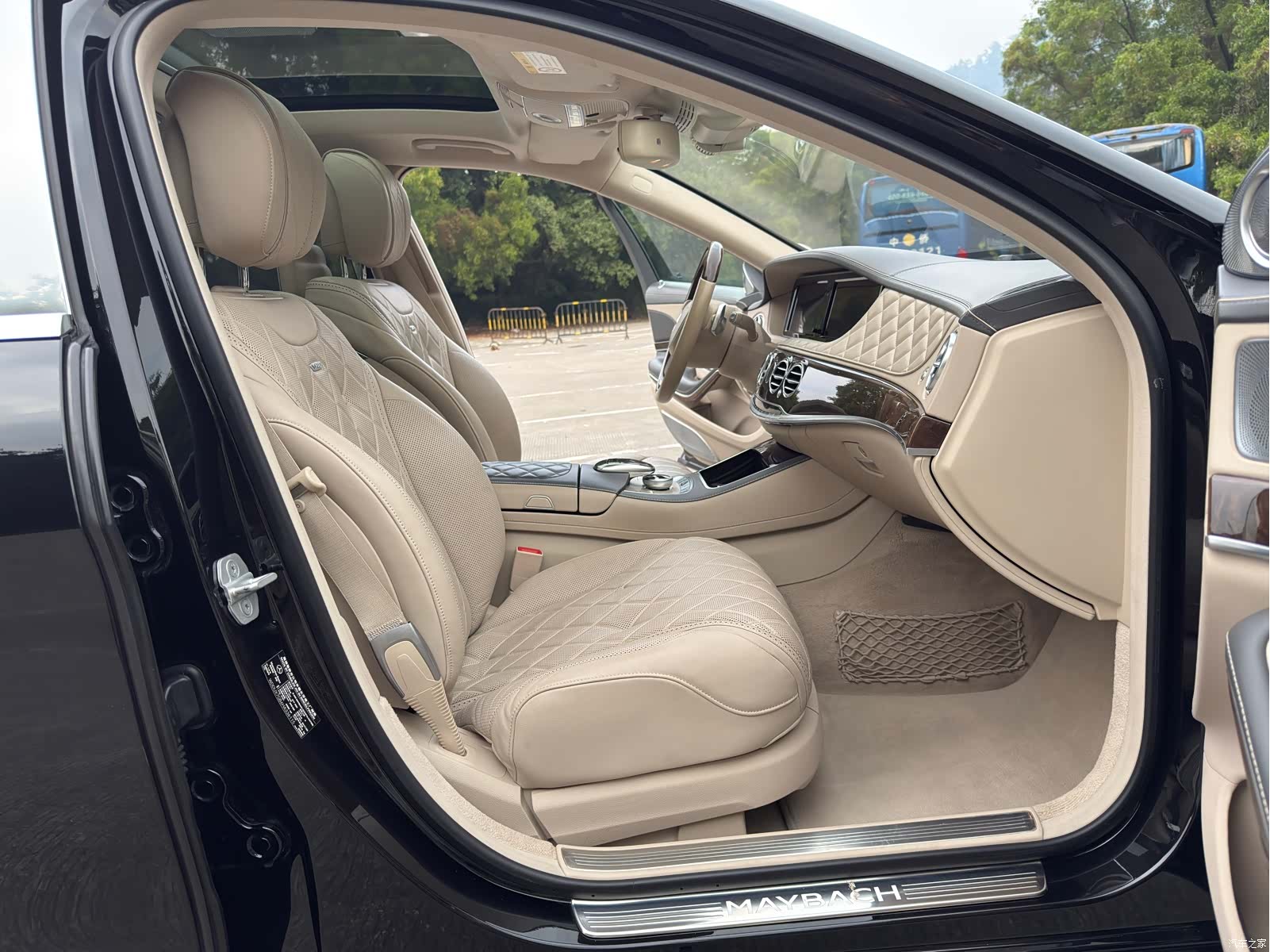 Maybach S-Class, 2017 7