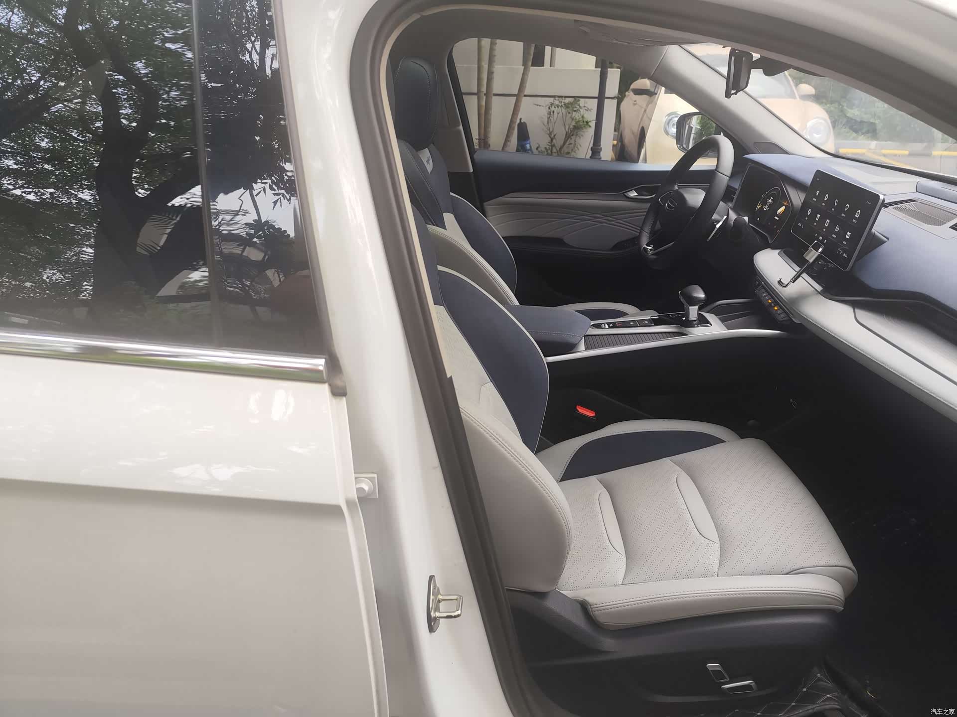 Geely Preface, 2022 8