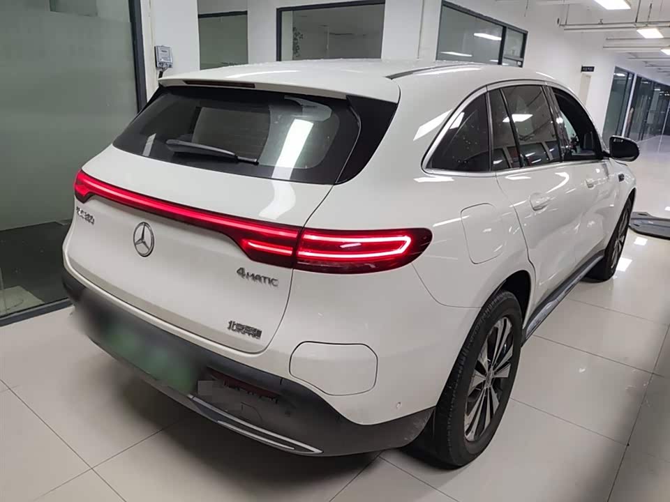 Mercedes-Benz EQC Mercedes-Benz EQC