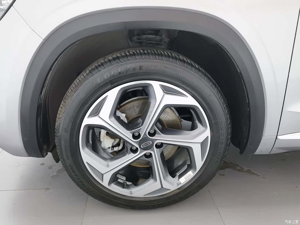 Geely Xingyue L, 2024 17