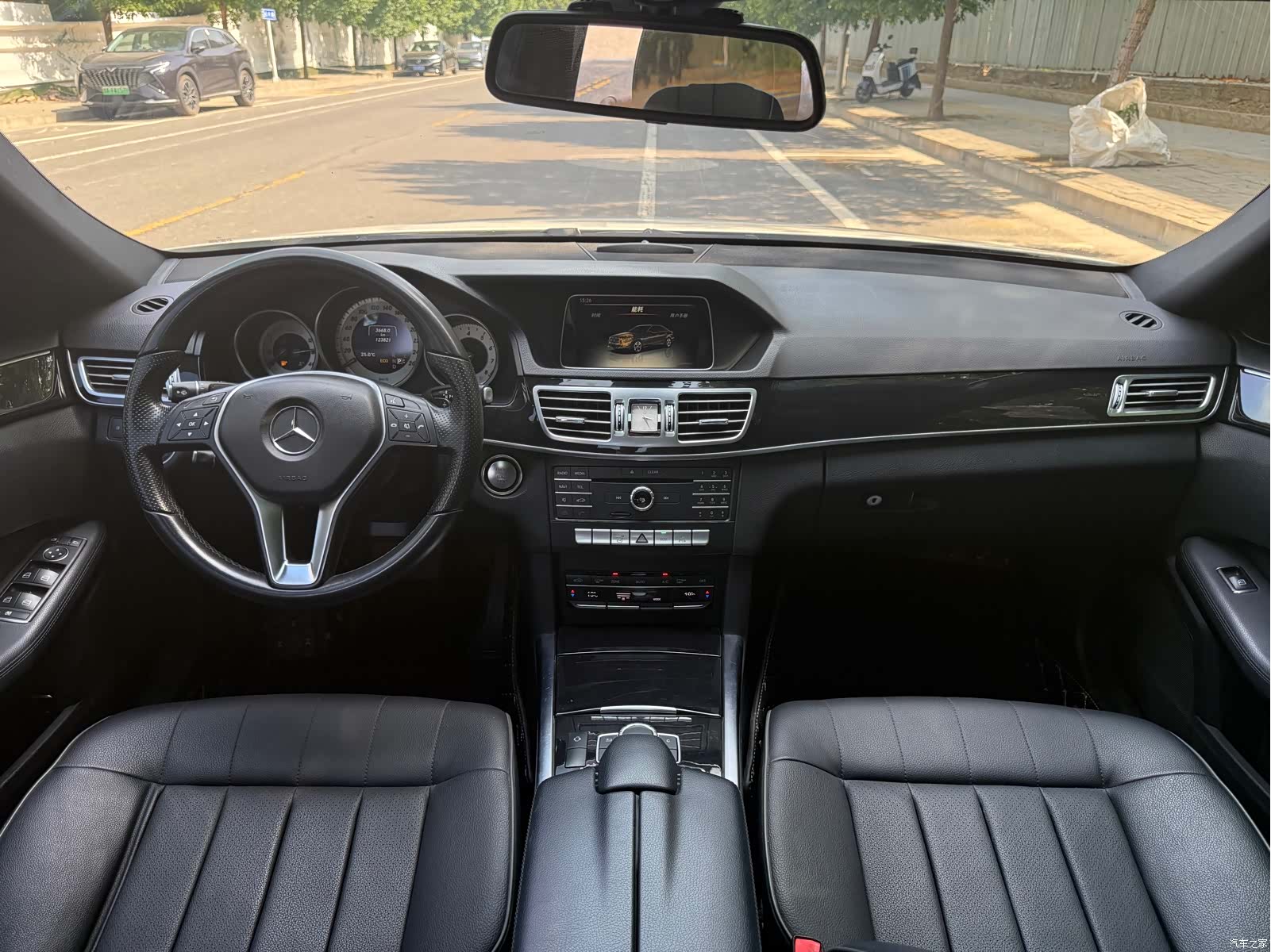 Mercedes-Benz E-Class, 2015 6